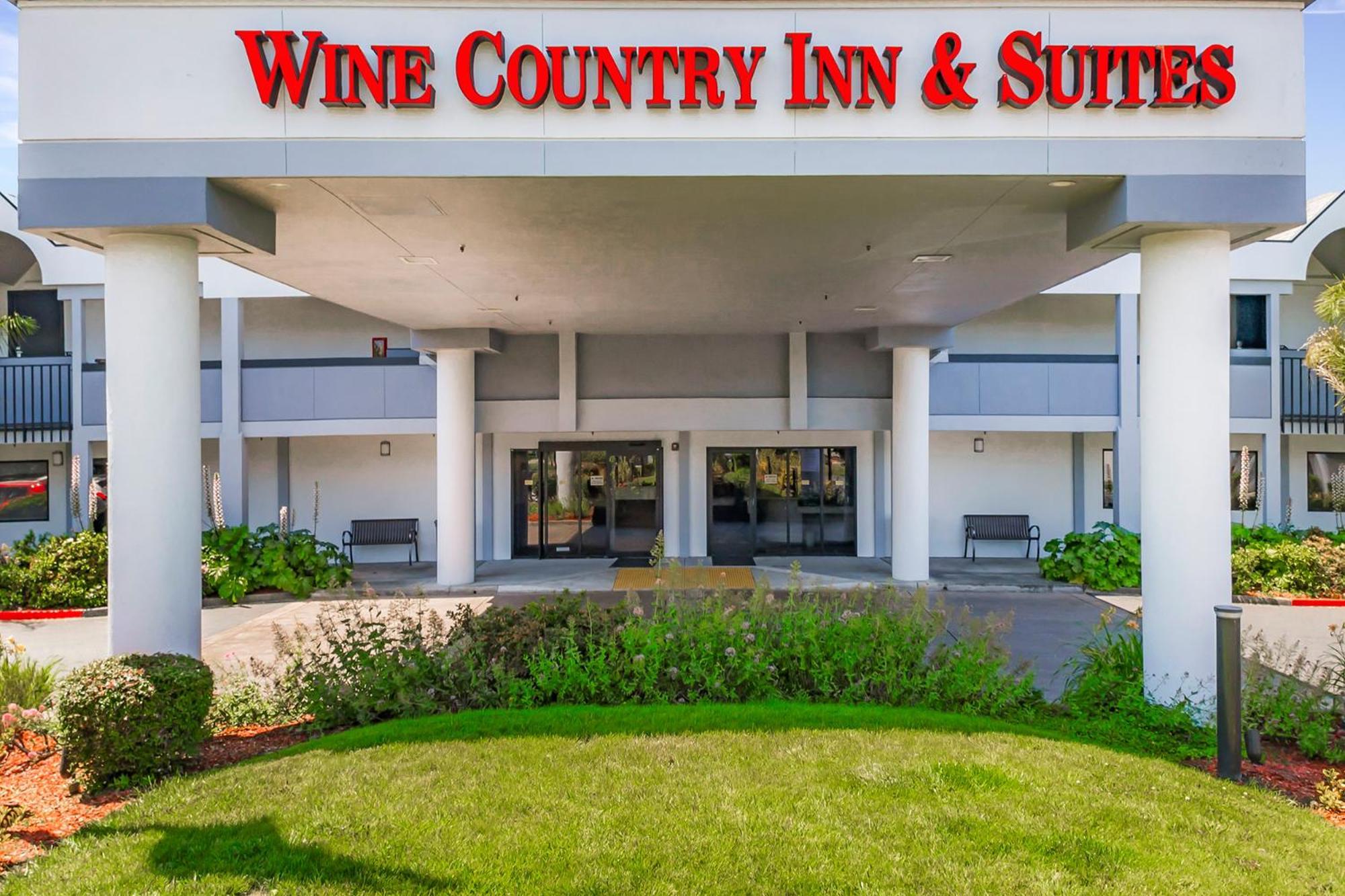 Best Western Plus Wine Country Inn & Suites Santa Rosa Exterior photo